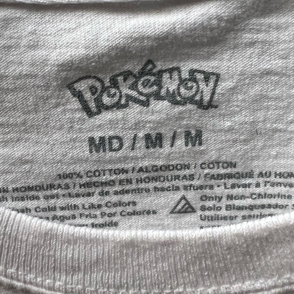 Pokémon Pikachu T Shirt Unisex Adult Size Medium - Picture 3 of 3
